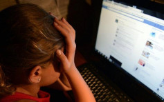 研究指社交媒体或致抑郁 少女比少男高危一倍