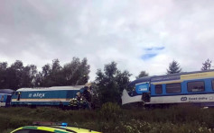 捷克发生火车相撞事故 至少两死数十伤