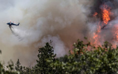美国加州山火持续 已焚毁近57平方千米土地