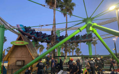 美遊樂園過山車發生故障 22名遊客被困6米高空