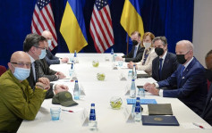 俄烏局勢｜美國總統拜登與烏克蘭政府高層會談 戰事爆發以來首次
