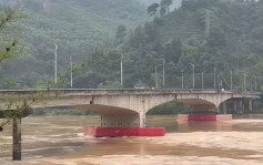 广东暴雨已致4死10失踪11万人撤离  北江料晚上现百年一遇洪峰