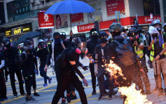 警方谴责示威者九龙多处纵火 罔顾市民生命