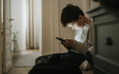 全美最严厉｜佛州禁14岁以下儿童开社交媒体账号