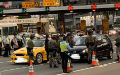 【港島遊行】警紅隧設路障 截查往九龍車輛