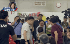 李家超访吉隆坡︱到著名熟食市场食早餐 边叹槟城虾面边与民众轻松聊天
