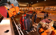 的士高鐵站外撞壆翻側 抵港阿根廷夫婦受傷送院