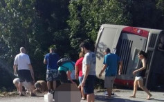 墨西哥旅遊巴接載郵輪客失事 12死多人受傷