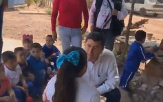 墨西哥市长访问小学 当众羞辱胖女童：太肥了真可怕