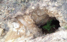 疑到廢礦非法淘金 6男子命喪2,700米深洞