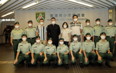 麥美娟訪香港青少年軍總會 與代表及成員交流