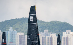 【赛艇】香港游艇会帆船煞科赛　超级赛船首亮相