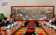 北京日報：匯控杜嘉祺與北京市委書記會見 將加大在京投資