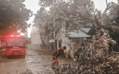 台风「巴蓬」吹袭菲律宾中部 多处水浸逾百房屋损毁