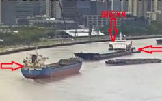 上海黃浦江現驚險一幕 貨船為避相撞險失控衝岸邊