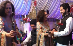 巴基斯坦媽媽送「AK47」賀女兒結婚 女婿尷尬收禮