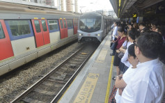 大围站男乘客闯路轨过对面月台 东铁线服务一度受阻