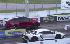 【有片】加速比試：電動車Tesla Model X秒殺林寶堅尼