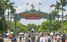 【修例风波】访港旅客大减 香港迪士尼收入料少21亿