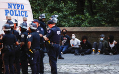 紐約3示威者被控向警車擲汽油彈 最高判終身監禁