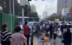 上海私家車撞行人路致5死9傷 警方：司機碰擦後加速逃逸