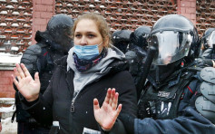 俄罗斯多地示威持续 增至逾5000人被捕