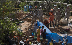 巴西暴雨引发泥石流 巨石滚落砸扁房屋至少15死