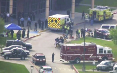 美国德州高中枪击案 8人死亡30多人受伤