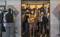 泰国今起强制地铁乘客戴口罩 保持至少两米距离