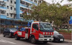 警東九龍打擊違泊 發1944張牛肉乾票控64車