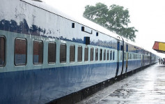 印度23歲惡男40公里車程強姦3次   女子冒死半裸跳火車求救