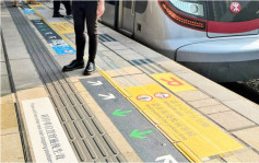 港铁：东铁线各站月台今年安装闸门 周日起乘客可按灰色标示排队