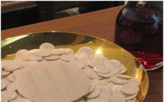 梵蒂冈天主教廷颁布新规定　圣饼禁用无筋面粉制造