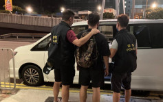 警扫荡荃湾工厦2派对房 11男女无扫安心出行遭票控