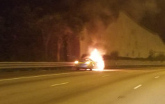 吐露港公路私家車起火 消防救熄無人傷