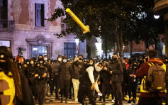 西班牙示威第6天 巴塞隆拿场面仍激烈