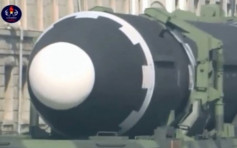 北韓冬奧前夕閱兵 展示火星15型洲際導彈