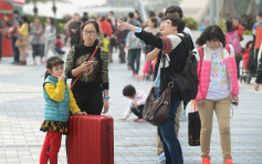 首两月访港旅客增一成 内地客急增13.6%