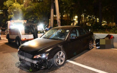 灣仔私家車遭撞尾撼壆 涉案貨車不顧而去