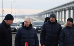 俄乌局势｜俄向乌发动第八轮猛烈导弹攻撃 普京驾车视察克里米亚大桥