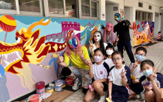 【城中人城中事】蒙面藝術家進駐學校 與小學生炮製壁畫