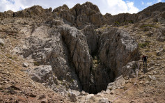 美國探險家土耳其被困千米洞穴 多個國家拯救隊協助救援