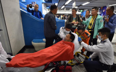 【港铁撞车】荃湾线乘客转月台往中环 金钟站有乘客不适送院