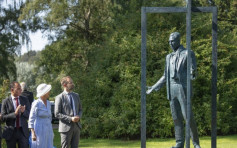 南京大屠杀「丹麦英雄」 辛德贝格纪念雕像丹麦揭幕
