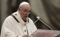 教宗梵蒂岡主持平安夜彌撒 籲多關顧貧苦大眾