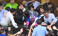 台灣立法院再爆衝突 民團集結反陳菊掌監院