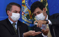 抗疫政策現嚴重分歧 巴西總統突罷免衛生部長職務