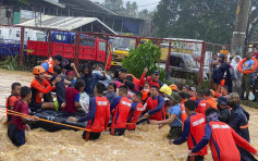 超強颱風雷伊登陸菲律賓 狂風暴雨下近10萬人疏散