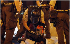 种族示威酿警民冲突 美警3天拘35人