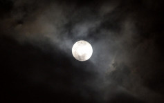 超级月亮7.14凌晨上演 属全年最大满月